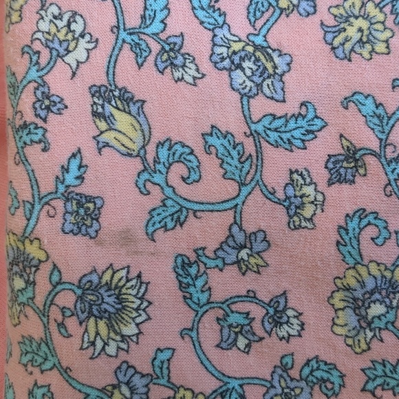 EJ Gitano sL Pink Floral Paisley Turtleneck - Picture 5 of 5